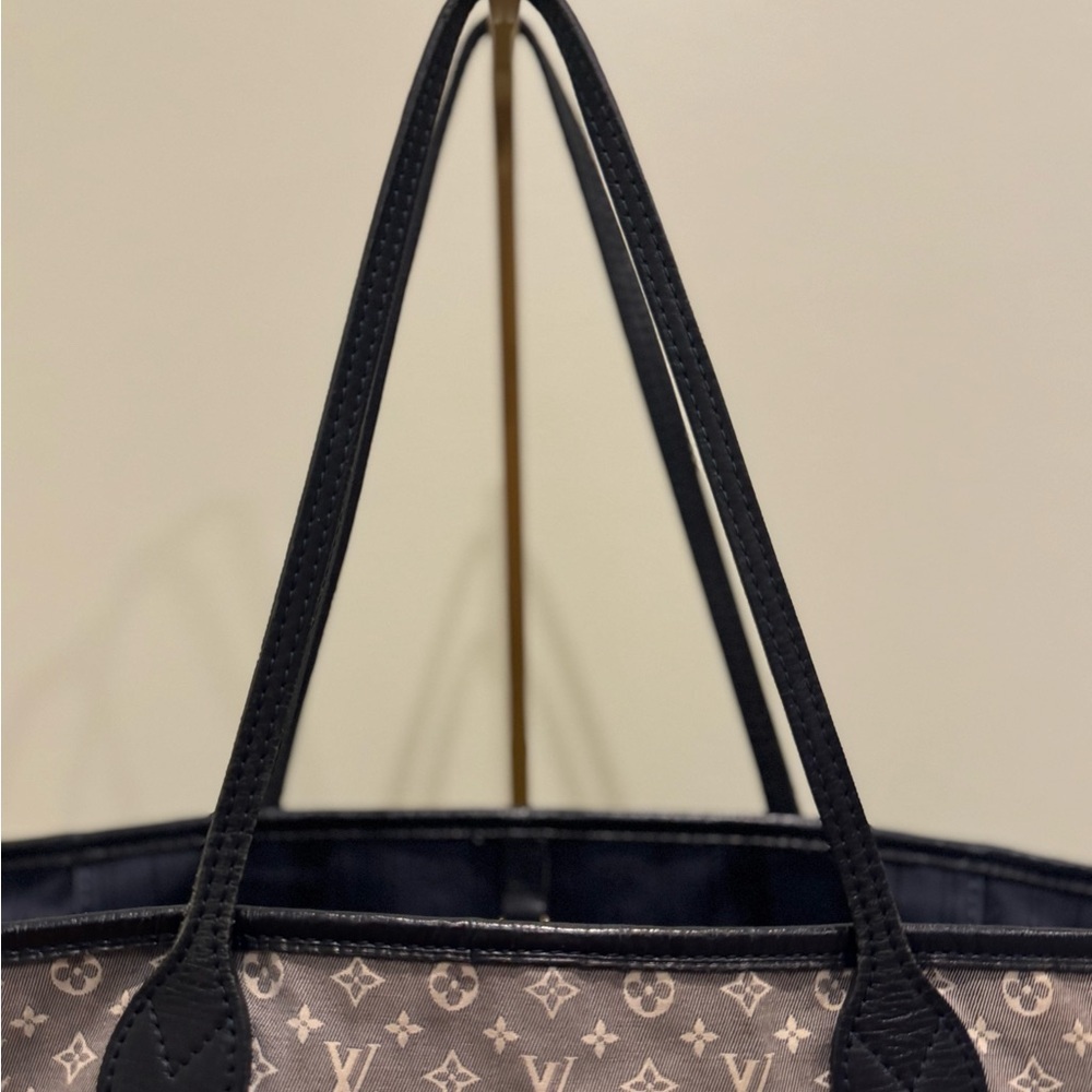 Louis Vuitton Denim Monogram LV Neverfull Limited Edition Tote Bag - Picture 2 of 10